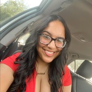 Meet your Posher, Priscilla